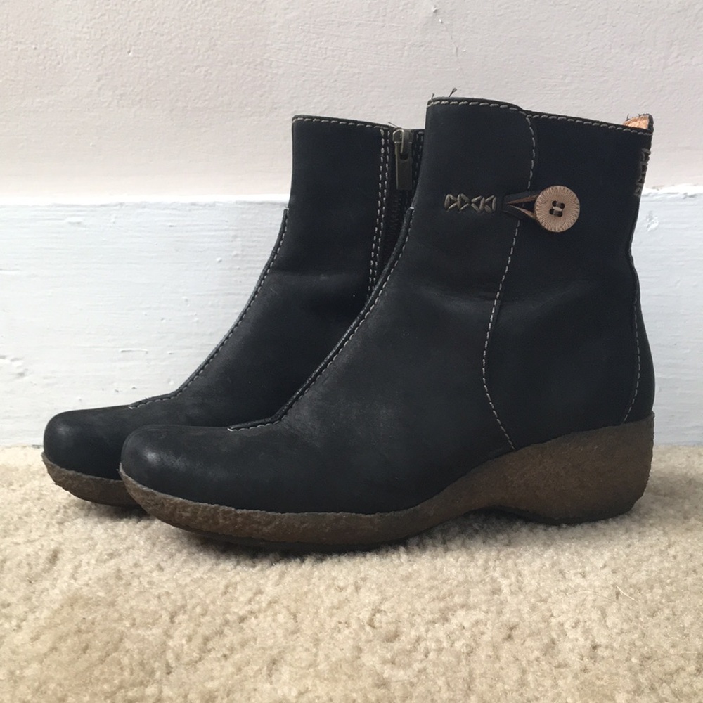 Black Leather Timberlands 🖤